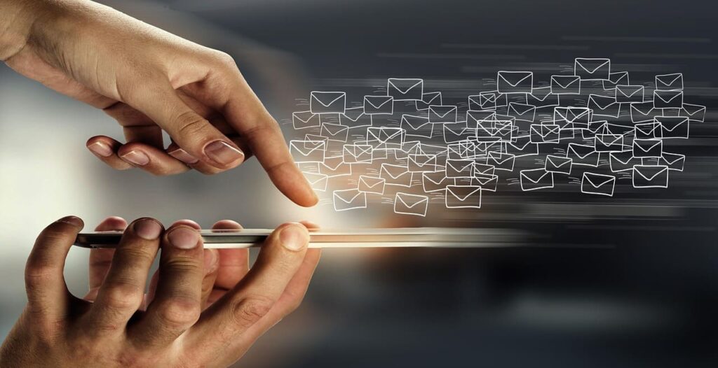 un swipe qui envoie des mails